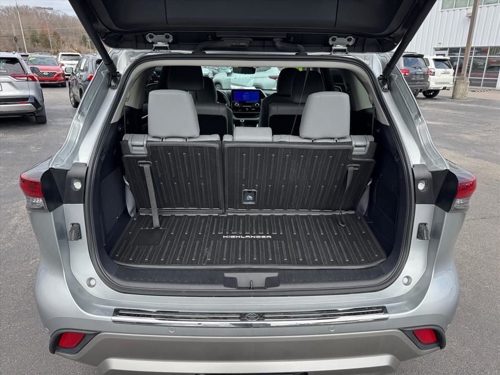 2024 Toyota Highlander Hybrid Platinum