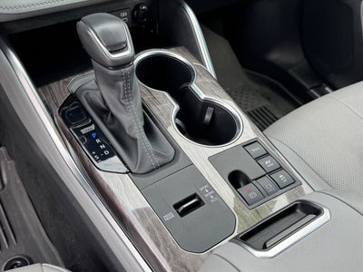 2024 Toyota Highlander Hybrid Platinum