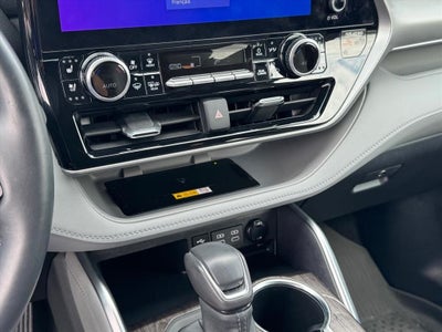 2024 Toyota Highlander Hybrid Platinum