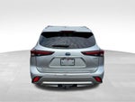 2024 Toyota Highlander Hybrid Platinum