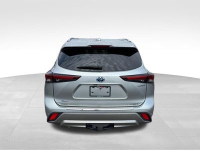 2024 Toyota Highlander Hybrid Platinum
