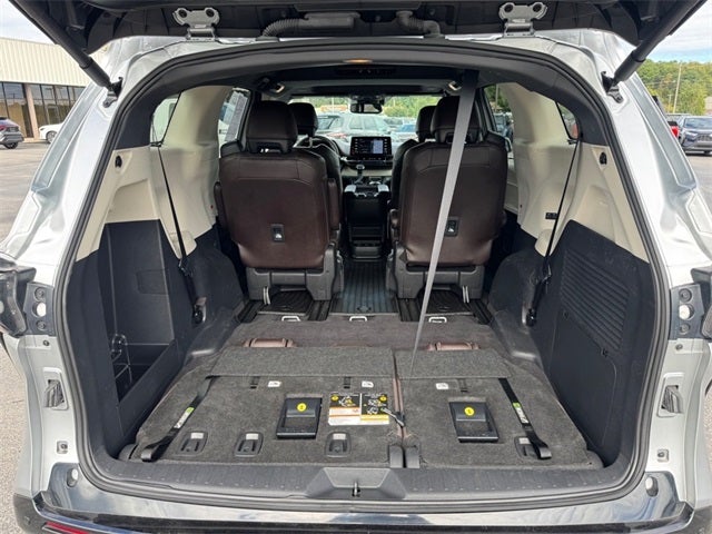 2023 Toyota Sienna Platinum 7 Passenger