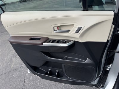 2023 Toyota Sienna Platinum 7 Passenger