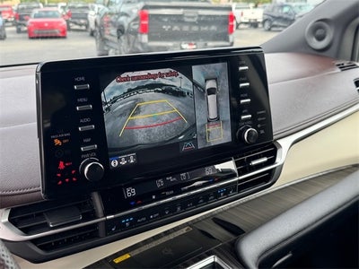 2023 Toyota Sienna Platinum 7 Passenger