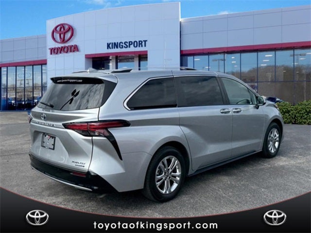 2023 Toyota Sienna Platinum 7 Passenger