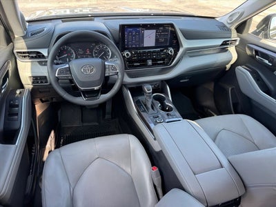 2020 Toyota Highlander Platinum