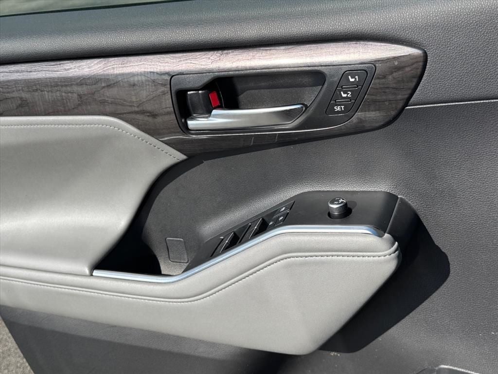 2020 Toyota Highlander Platinum