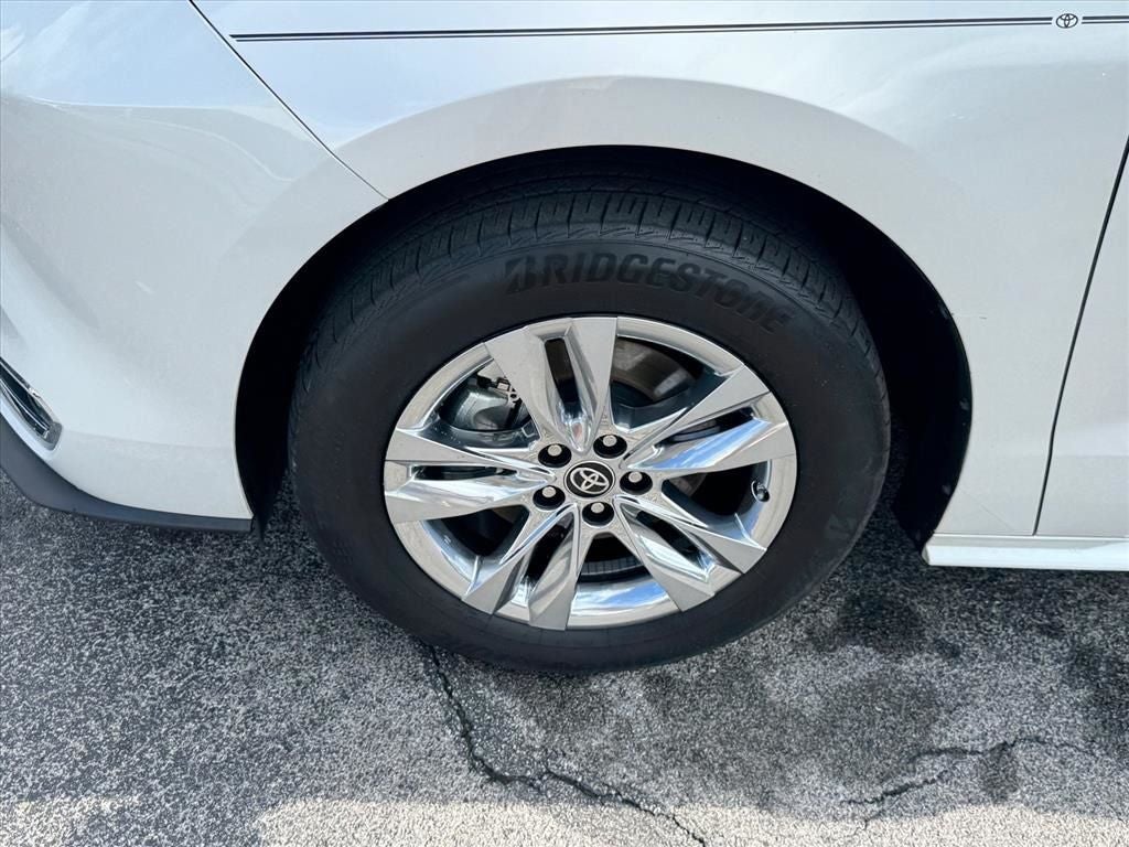 2024 Toyota Sienna XLE 7 Passenger