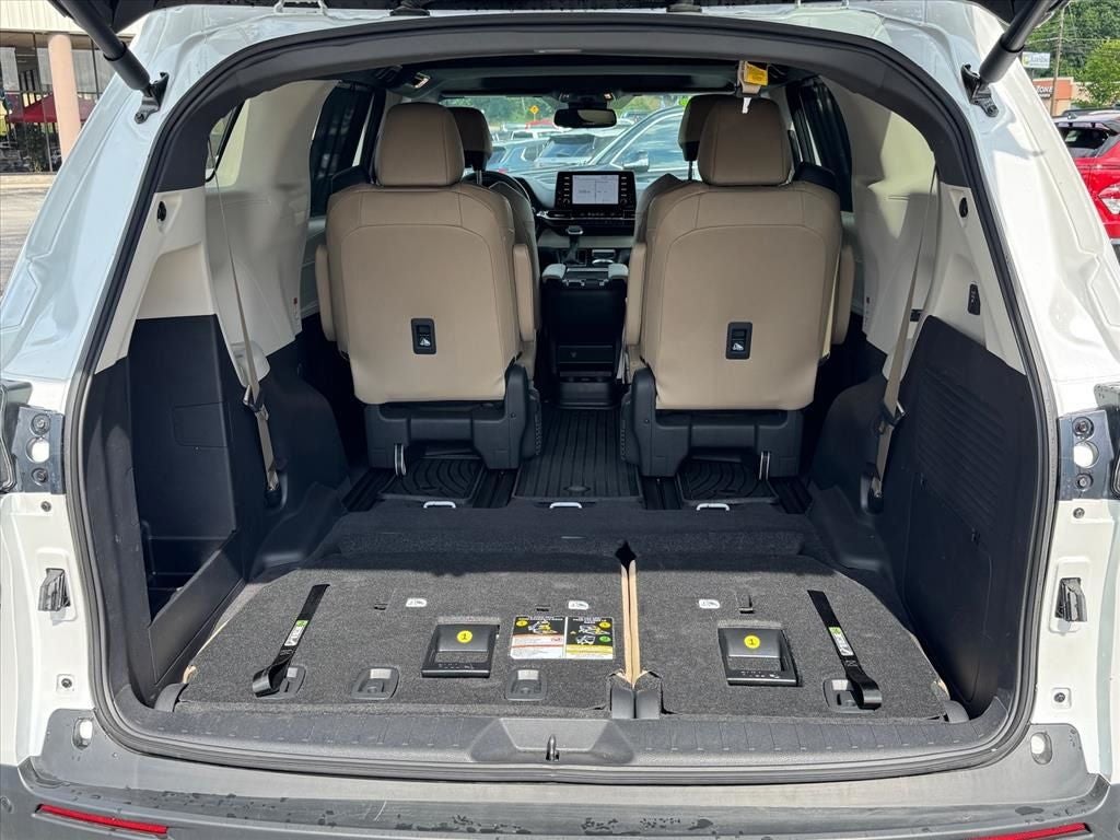 2024 Toyota Sienna XLE 7 Passenger