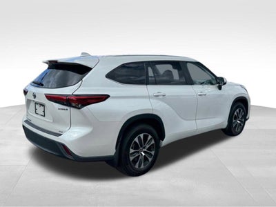 2023 Toyota Highlander Hybrid XLE