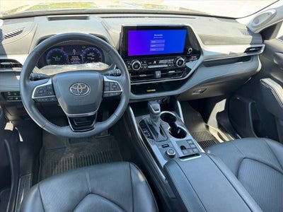 2024 Toyota Highlander Platinum