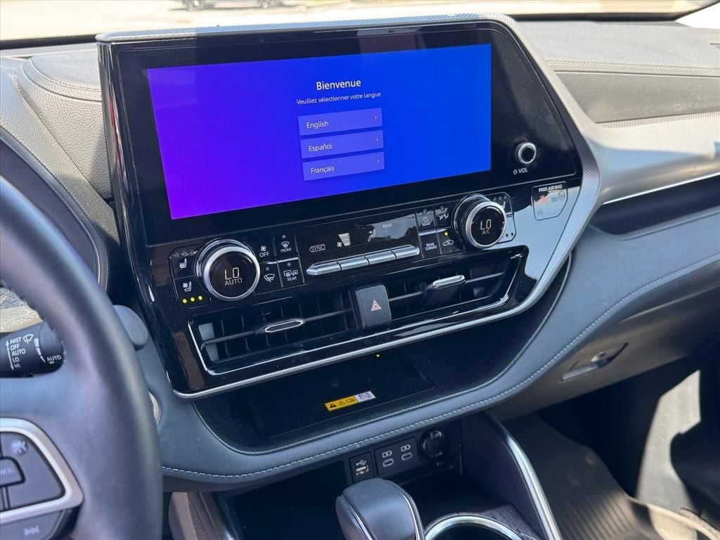 2024 Toyota Highlander Platinum