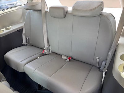 2019 Toyota Sienna XLE 8 Passenger
