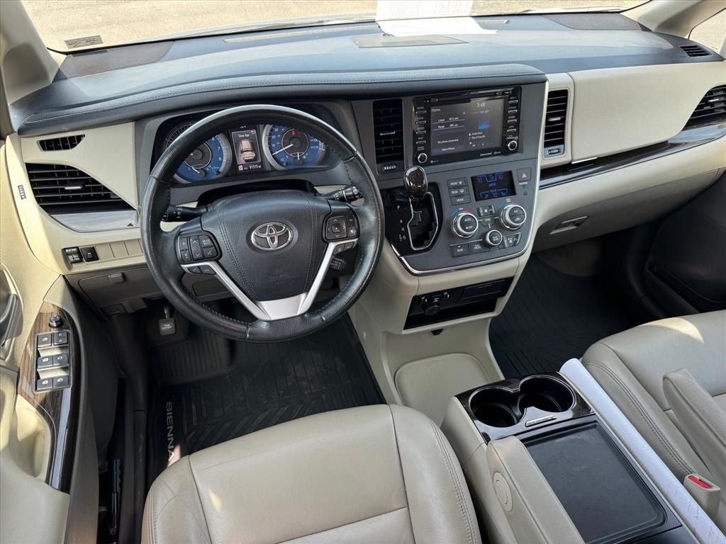 2019 Toyota Sienna XLE 8 Passenger
