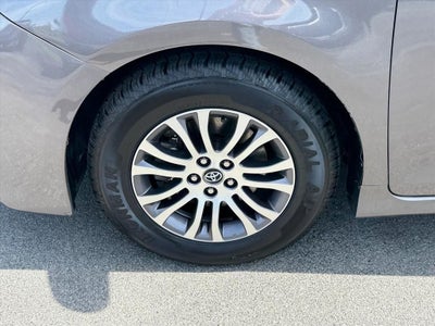 2019 Toyota Sienna XLE 8 Passenger
