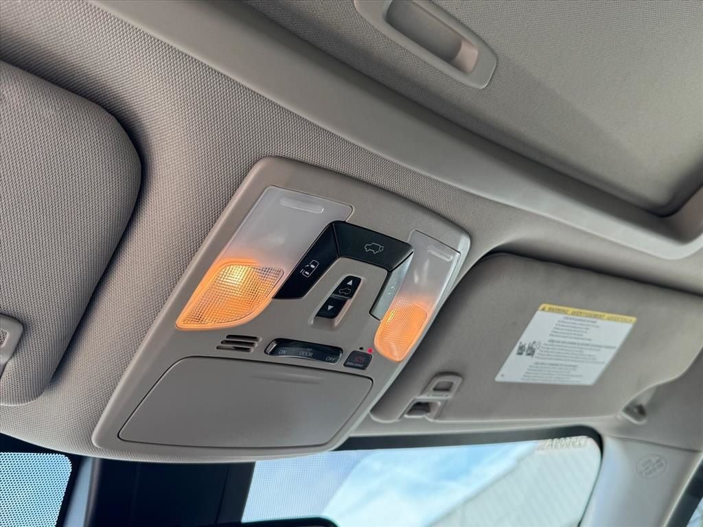 2019 Toyota Sienna XLE 8 Passenger