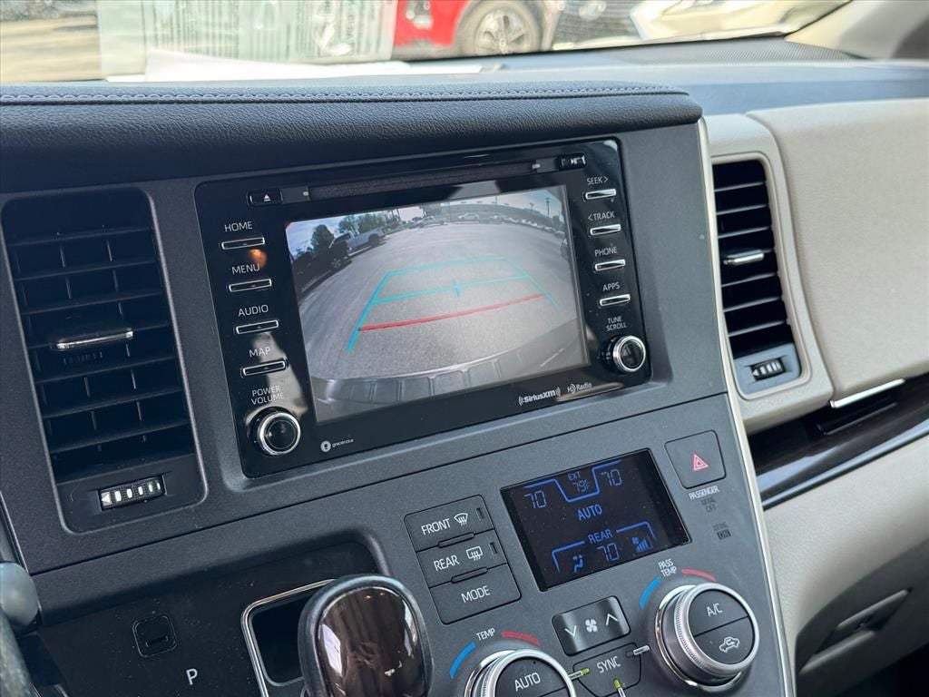 2019 Toyota Sienna XLE 8 Passenger