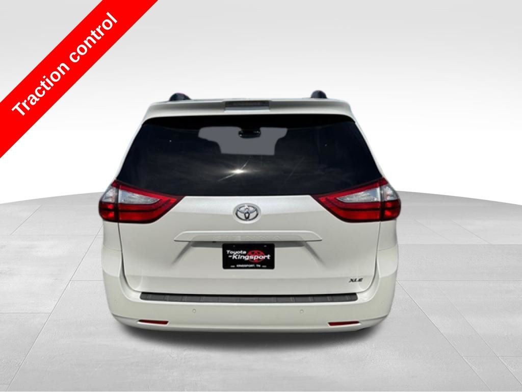 2019 Toyota Sienna XLE 8 Passenger