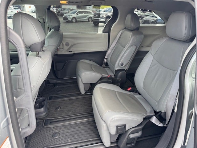 2024 Toyota Sienna Limited 7 Passenger