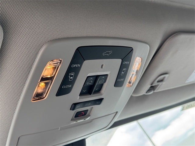 2024 Toyota Sienna Limited 7 Passenger