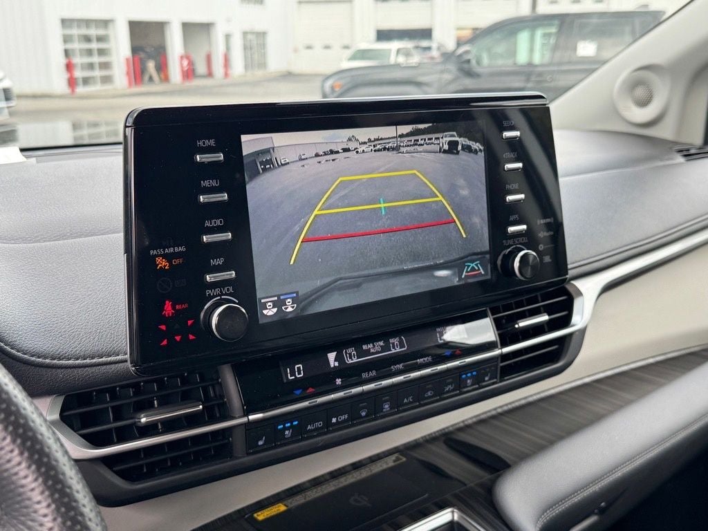 2024 Toyota Sienna Limited 7 Passenger