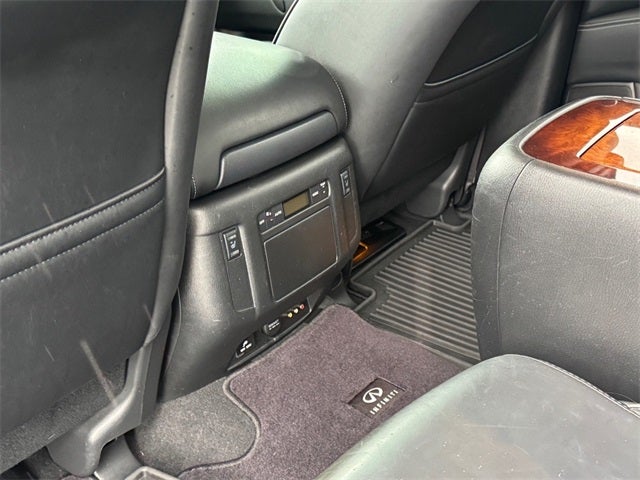 2016 INFINITI QX80 Base