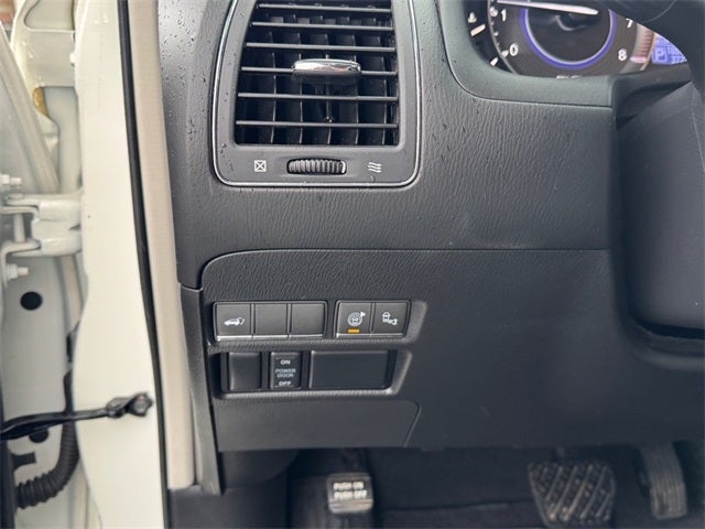 2016 INFINITI QX80 Base