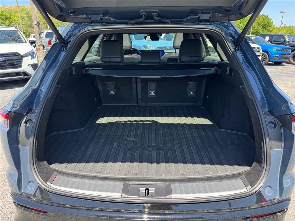 2025 Toyota Crown Signia Limited