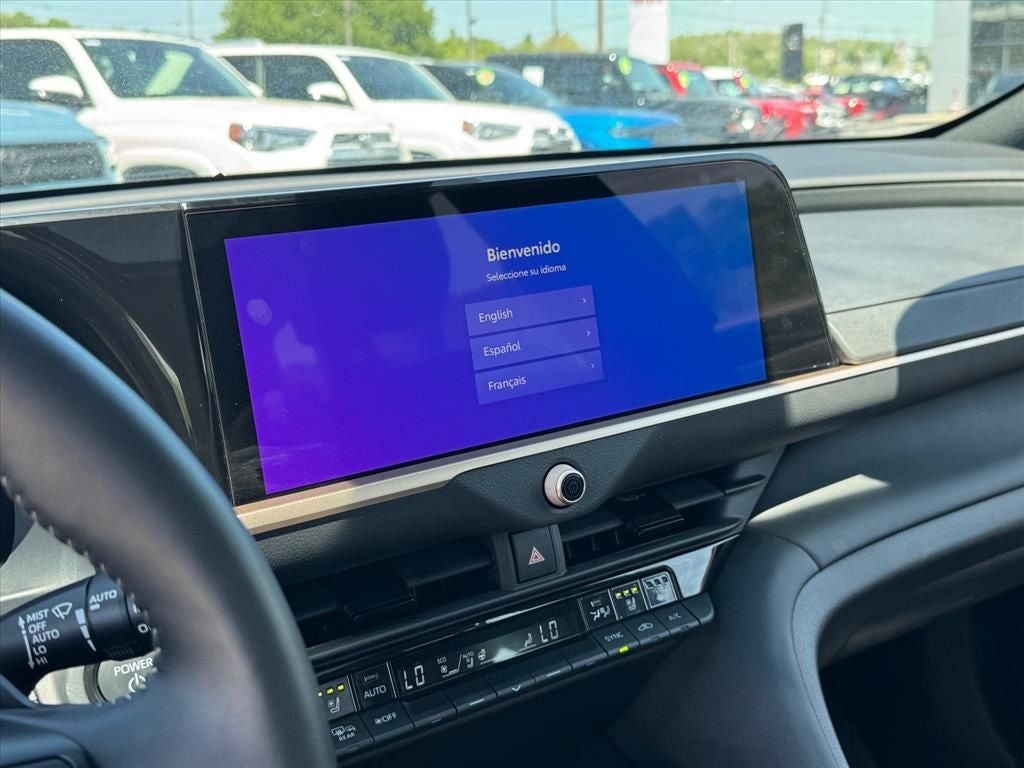 2025 Toyota Crown Signia Limited