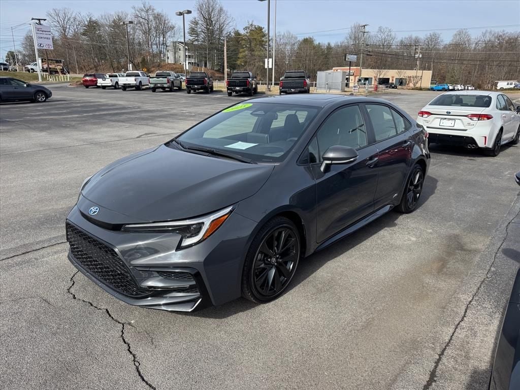 2025 Toyota Corolla Hybrid SE