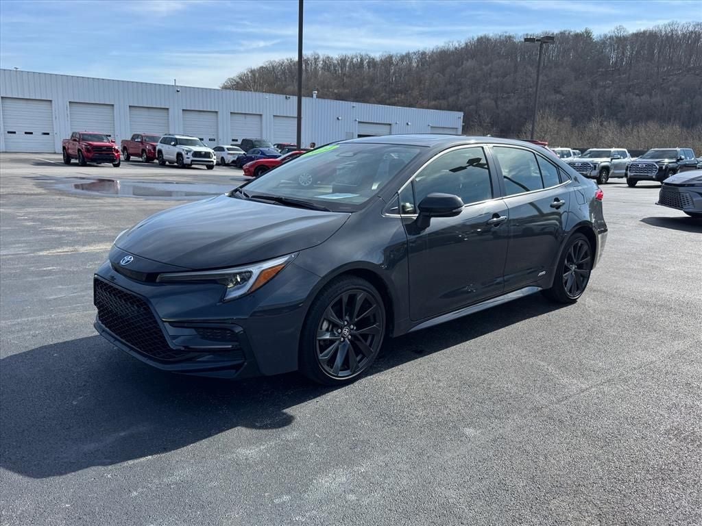 2025 Toyota Corolla Hybrid SE