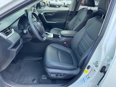 2022 Toyota RAV4 Hybrid XLE Premium