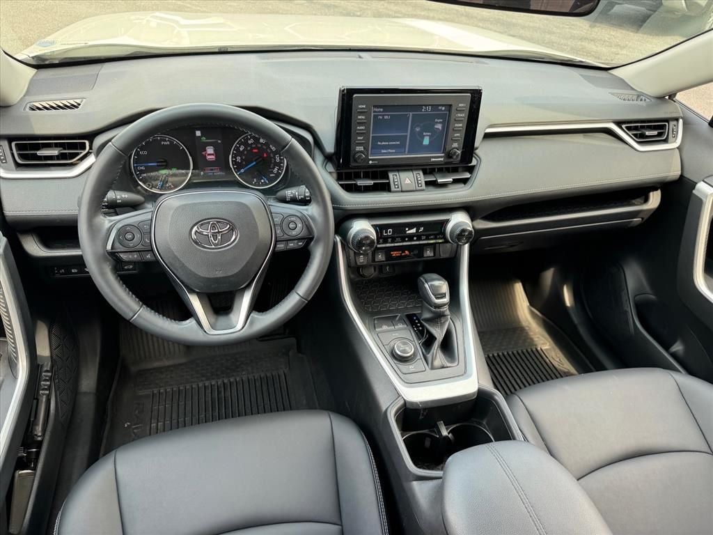 2022 Toyota RAV4 Hybrid XLE Premium