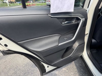 2022 Toyota RAV4 Hybrid XLE Premium