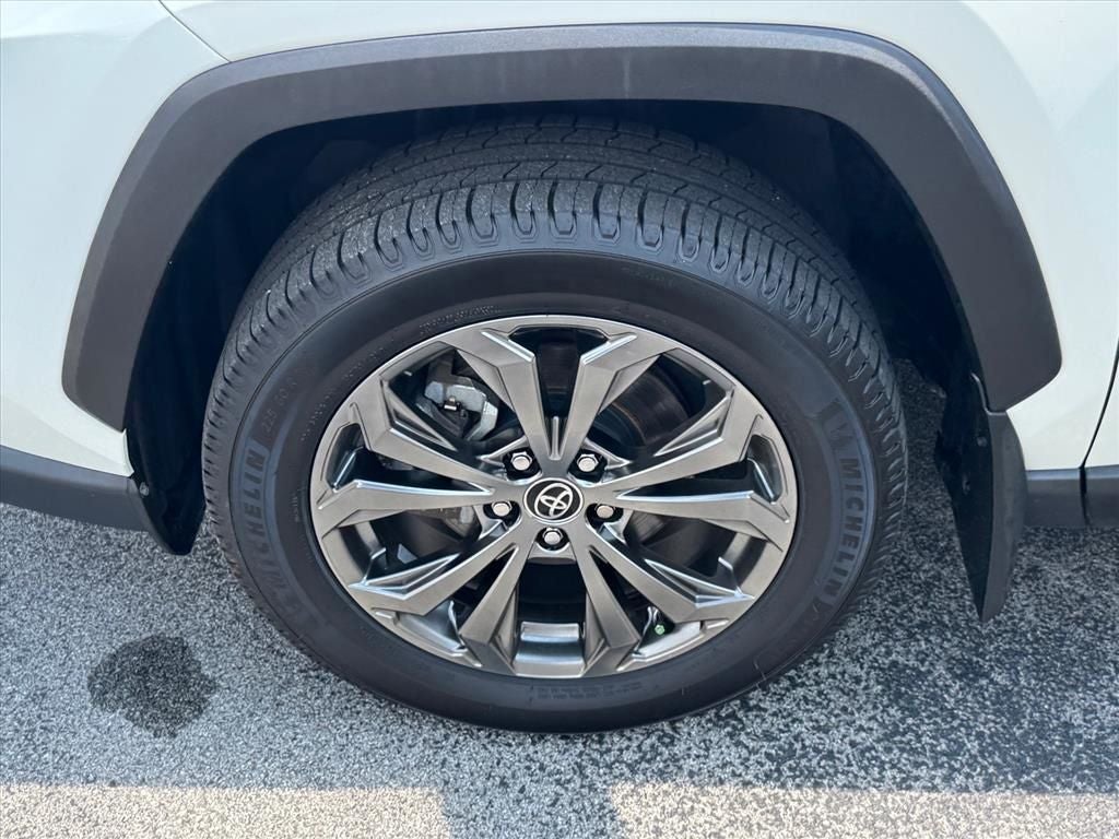 2022 Toyota RAV4 Hybrid XLE Premium