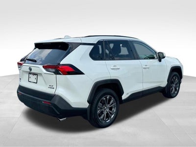 2022 Toyota RAV4 Hybrid XLE Premium