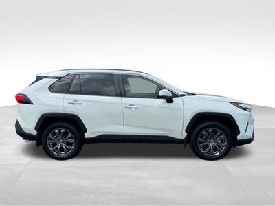 2022 Toyota RAV4 Hybrid XLE Premium
