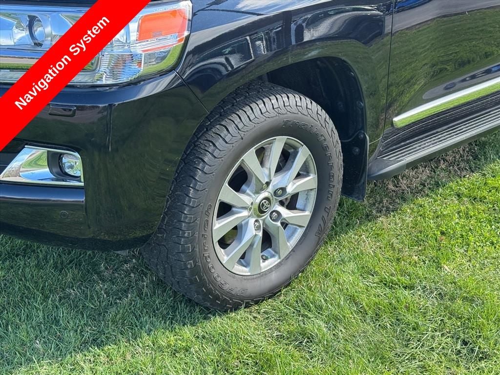 2018 Toyota Land Cruiser Base