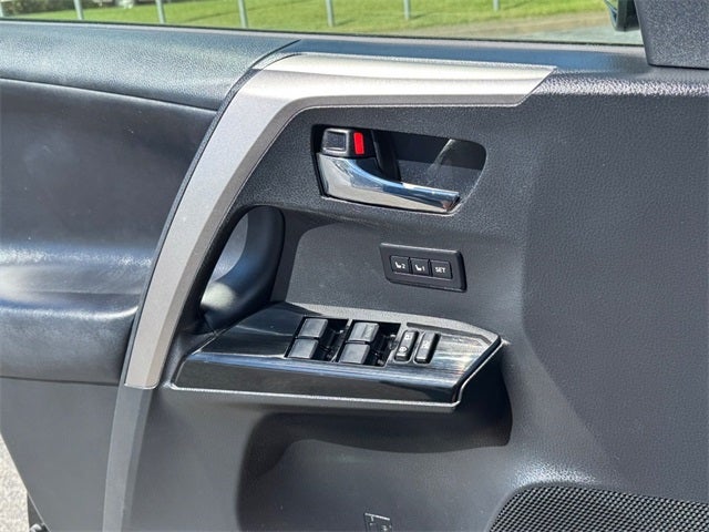 2017 Toyota RAV4 Hybrid Limited