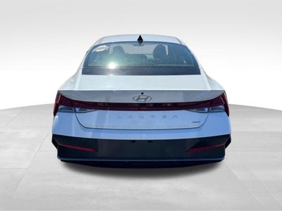 2025 Hyundai Elantra Hybrid Limited