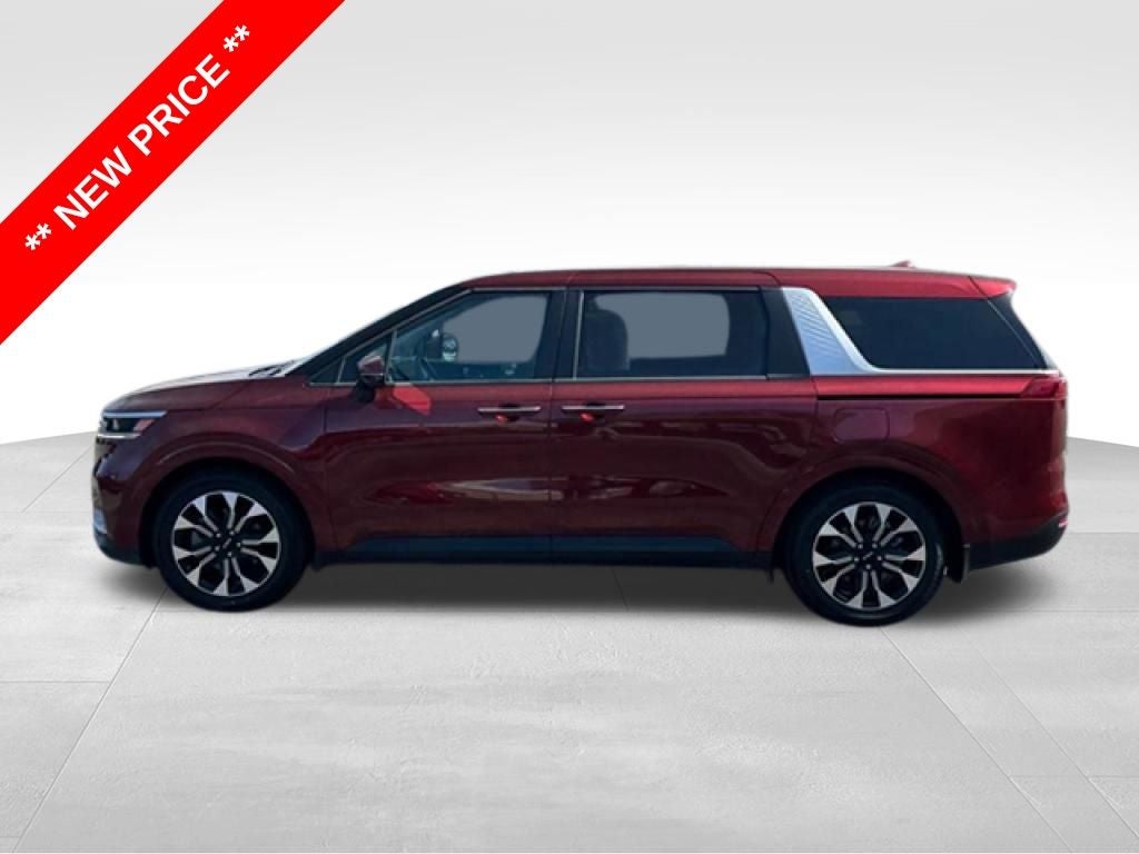 2024 Kia Carnival EX