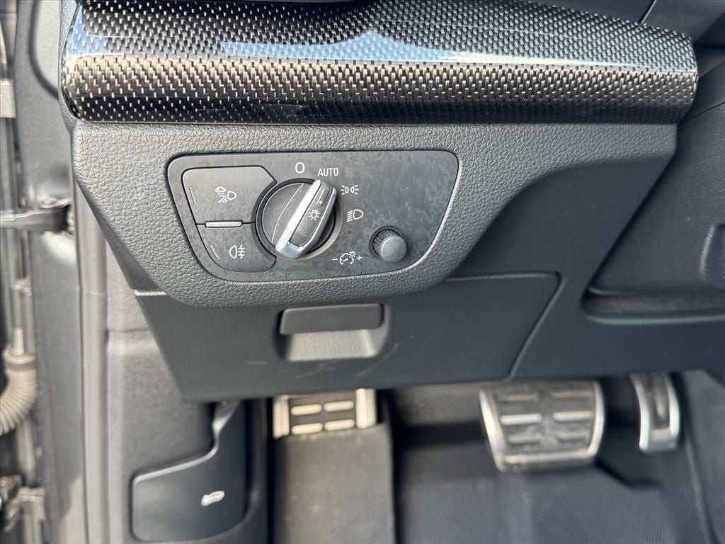 2022 Audi SQ5 Premium Plus quattro