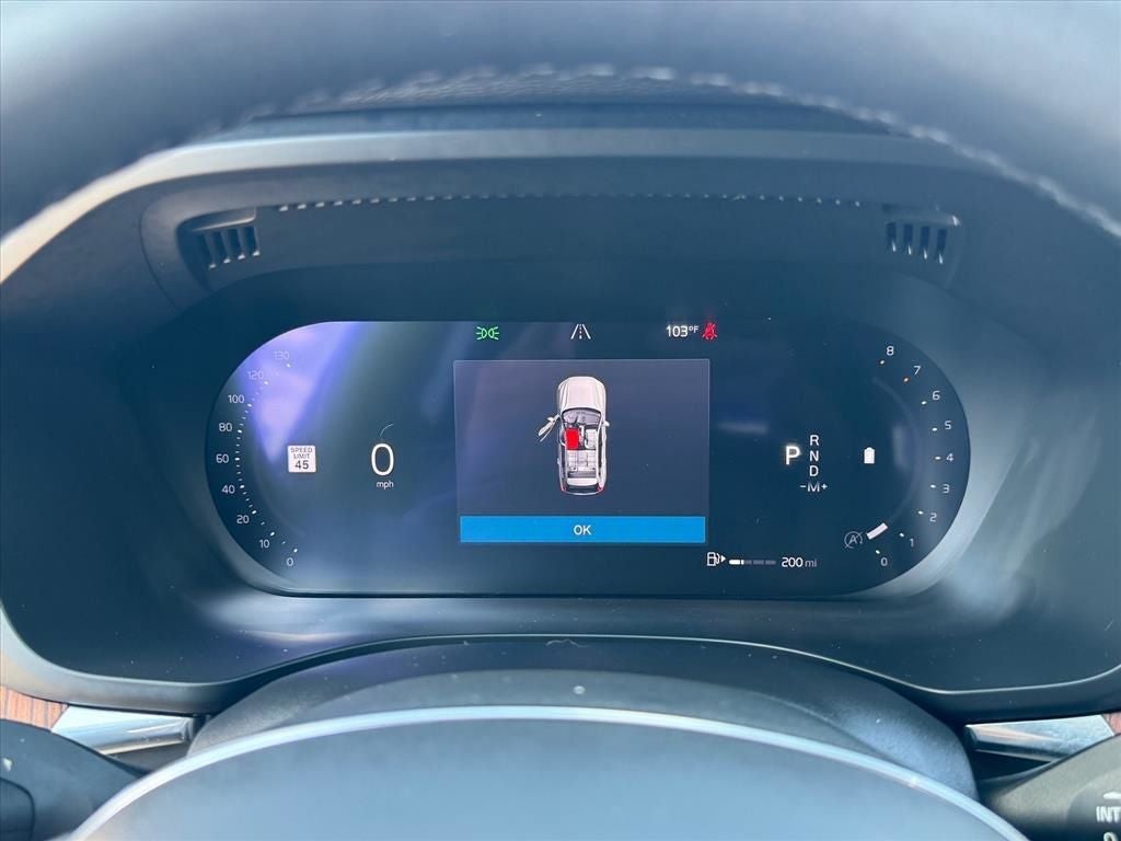2024 Volvo XC60 B5 Plus Dark Theme