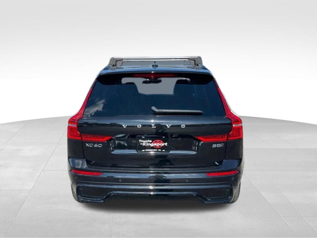 2024 Volvo XC60 B5 Plus Dark Theme