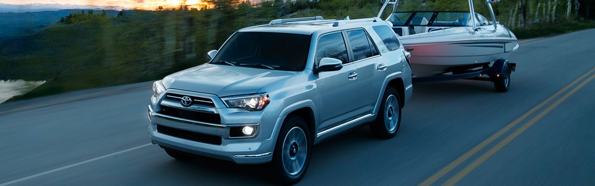 /static/brand-toyota/vehicle/2024/Toyota/4Runner/Full-Width/02.jpg